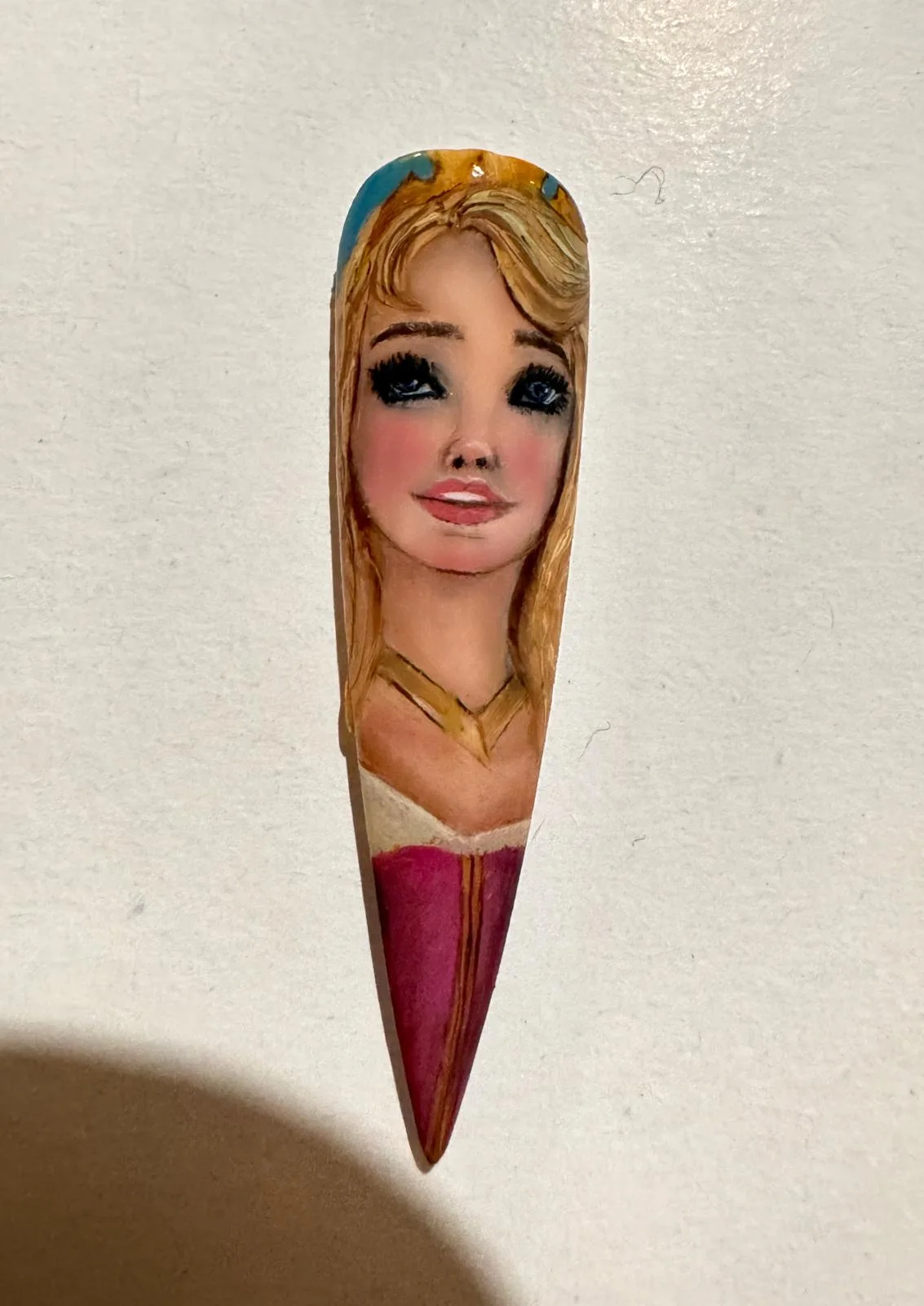 Ručno Slikan Portret — Umetnički Detalj