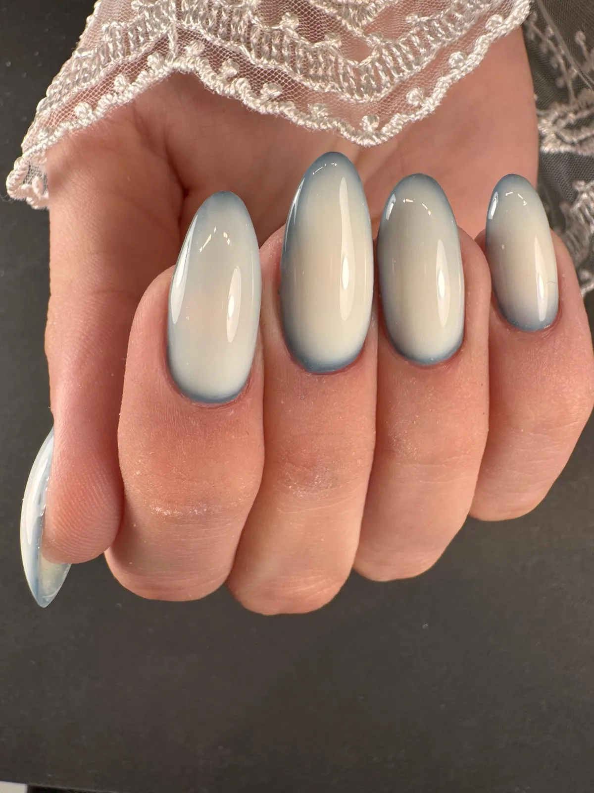 Sivo-Plavi Ombre